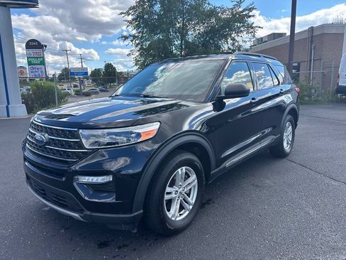 Used 2022 Ford Explorer XLT w/ Equipment Group 202A AWD/4WD image 1