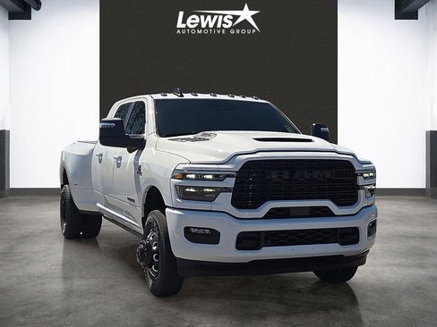 New 2026 RAM 3500 Laramie AWD/4WD image 6