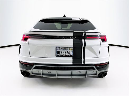 Used 2021 Lamborghini Urus Base image 6