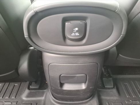 Used 2026 Hyundai Palisade Calligraphy FWD image 14