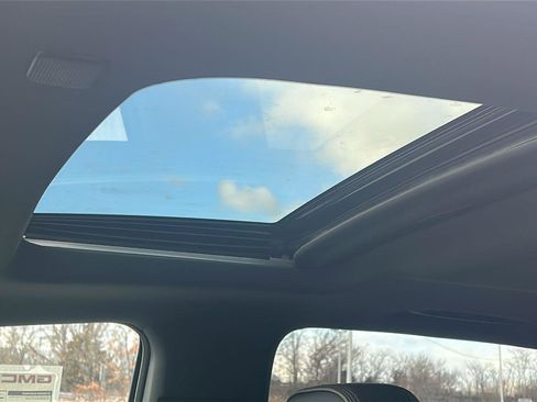 New 2026 GMC Canyon Denali image 28