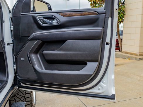 Used 2024 Chevrolet Tahoe Premier image 37