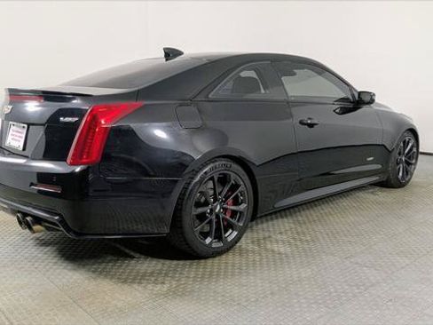 Used 2017 Cadillac ATS V w/ Luxury Package RWD image 7