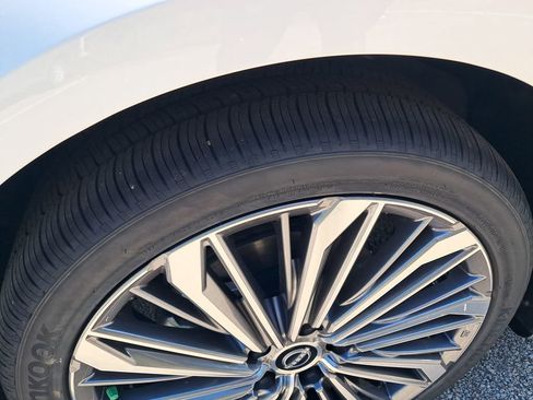 New 2025 Nissan Altima 2.5 SL image 29