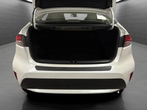 Used 2020 Toyota Corolla LE FWD image 24