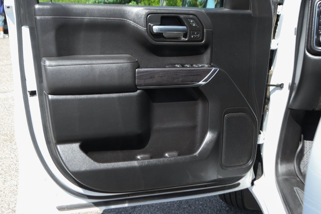 Used 2019 Chevrolet Silverado 1500 LTZ AWD/4WD image 14