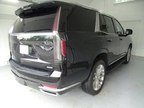 Certified 2024 Cadillac Escalade Premium Luxury w/ LPO, Floor Liner Package AWD/4WD image 24