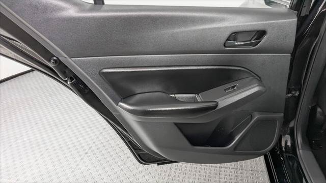 Used 2024 Nissan Altima 2.5 S FWD image 16