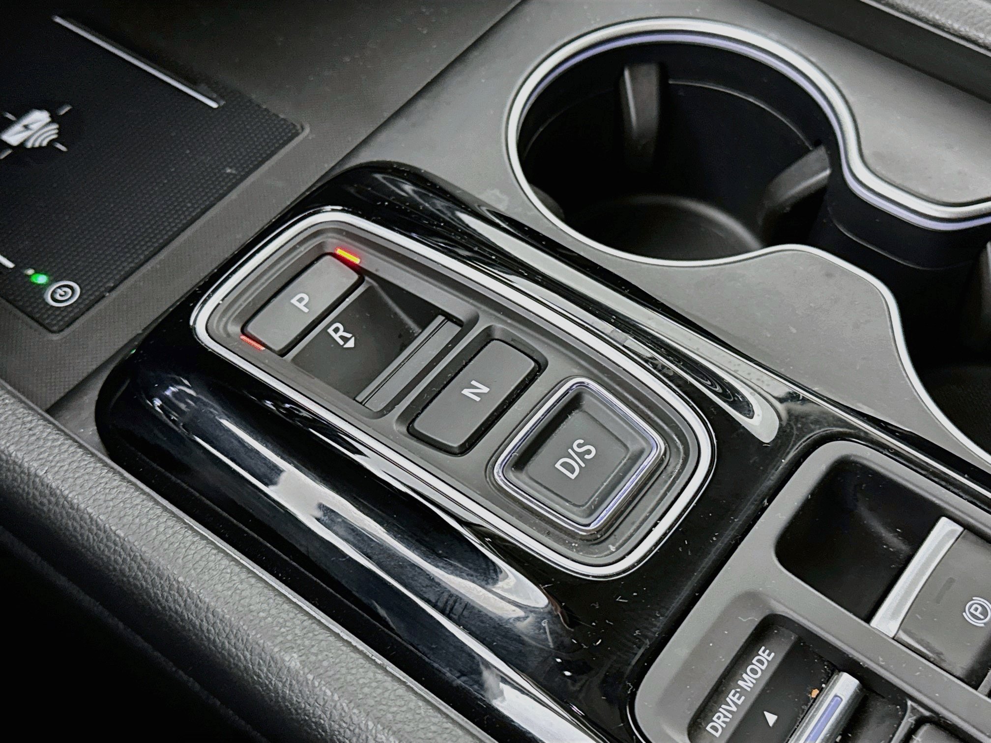 Certified 2025 Honda Pilot Touring image 17