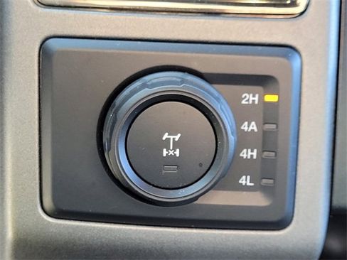 Certified 2020 Ford F150 Raptor w/ Equipment Group 801A Mid image 23