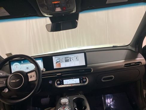 Used 2024 Genesis GV60 RWD image 26