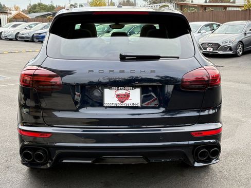 Used 2016 Porsche Cayenne GTS image 10