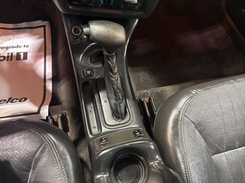 Used 2003 Chevrolet Monte Carlo SS image 19