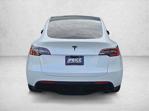 Used 2021 Tesla Model Y Long Range AWD/4WD image 7