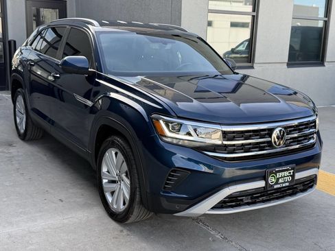 Used 2022 Volkswagen Atlas Cross Sport SE image 7
