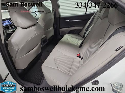Used 2024 Toyota Camry SE w/ Cold Weather Package FWD image 28