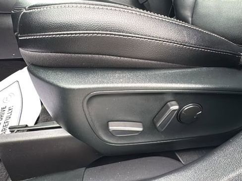 Certified 2022 Ford Escape SEL image 8