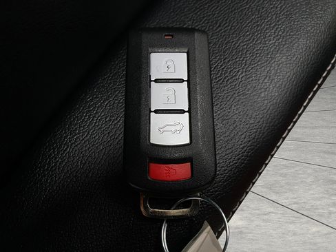 Used 2024 Mitsubishi Eclipse Cross SE image 34