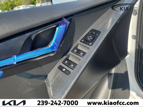 New 2026 Kia Niro LX FWD image 25
