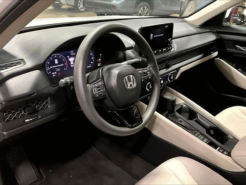 Used 2025 Honda Accord LX image 16