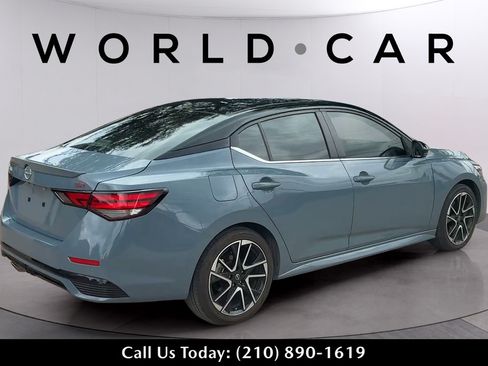 Used 2025 Nissan Sentra SR FWD image 3