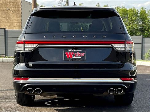 Used 2023 Lincoln Aviator Black Label Grand Touring AWD/4WD image 5