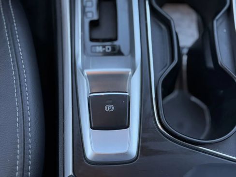 Used 2022 Subaru Ascent Limited w/ Technology Package image 39