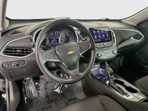 Used 2024 Chevrolet Malibu LT FWD image 11