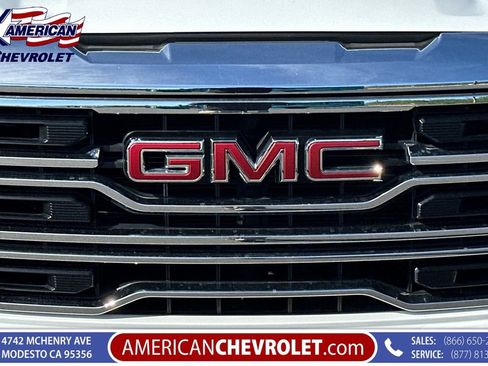 Used 2024 GMC Sierra 1500 SLT AWD/4WD image 39