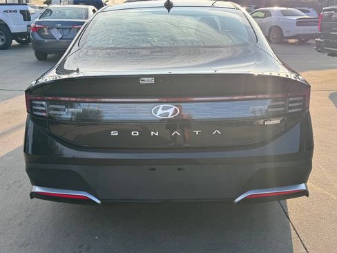 Used 2026 Hyundai Sonata Blue FWD image 7
