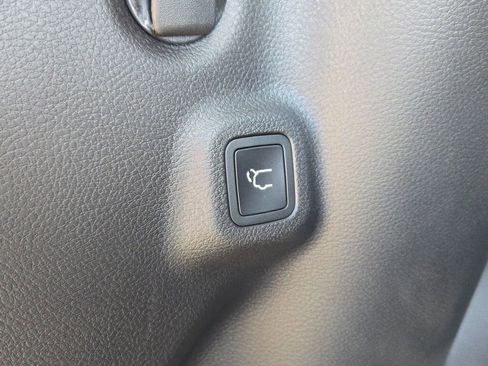 New 2026 Jeep Compass Limited w/ Limited Altitude Pack image 17