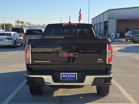 Used 2017 GMC Canyon SLE w/ SLE Convenience Package image 5