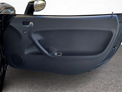 Used 2008 Pontiac Solstice GXP w/ Premium Package image 21