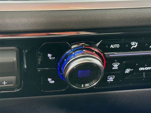 New 2026 GMC Sierra 1500 Elevation AWD/4WD image 13