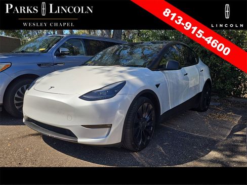 Used 2022 Tesla Model Y Performance image 6
