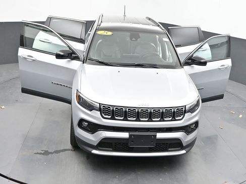 Used 2025 Jeep Compass Limited AWD/4WD image 64
