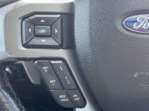 Used 2017 Ford F150 Raptor w/ Equipment Group 802A Luxury AWD/4WD image 32