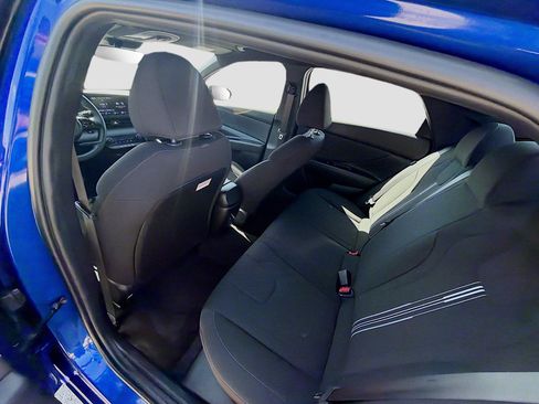 Certified 2025 Hyundai Elantra Sport FWD image 21