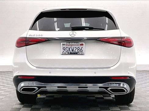 Used 2023 Mercedes-Benz GLC 300 image 3