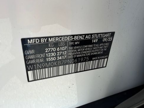 Used 2023 Mercedes-Benz EQB 300 4MATIC image 59
