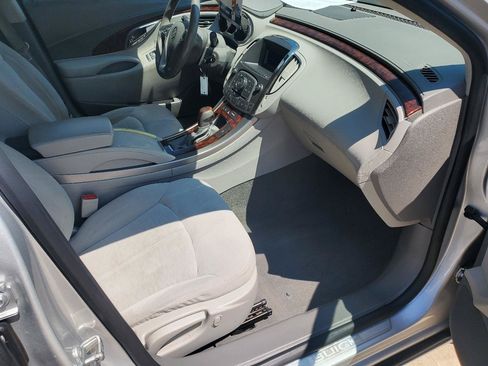 Used 2010 Buick LaCrosse CX FWD image 5