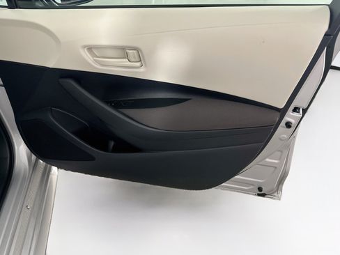 Used 2026 Toyota Corolla LE FWD image 30