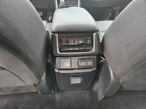 Used 2021 Subaru Ascent Premium w/ Convenience Package AWD/4WD image 15