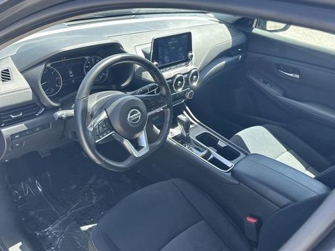 Used 2023 Nissan Sentra SV FWD image 14