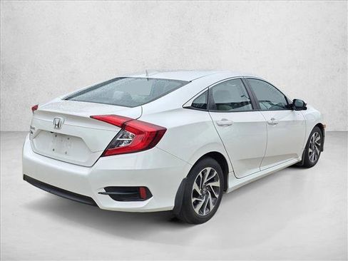 Used 2017 Honda Civic EX image 5