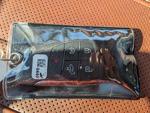 Certified 2024 GMC Sierra 1500 Denali Ultimate image 38