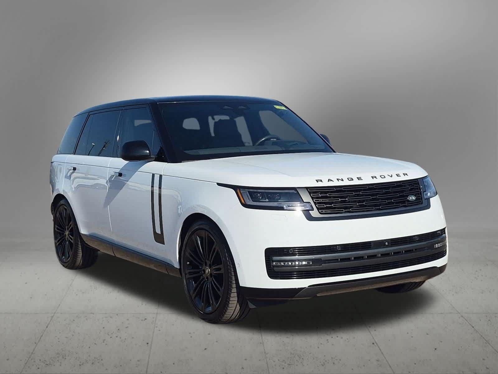 Used 2024 Land Rover Range Rover Long Wheelbase SE AWD/4WD image 8