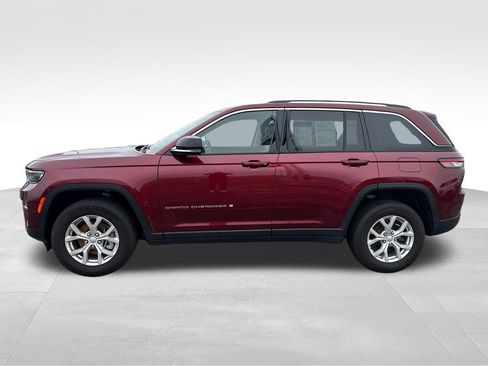 Used 2023 Jeep Grand Cherokee Limited AWD/4WD image 27
