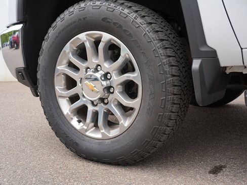 Used 2024 Chevrolet Silverado 3500 LTZ w/ LTZ Plus Package AWD/4WD image 33