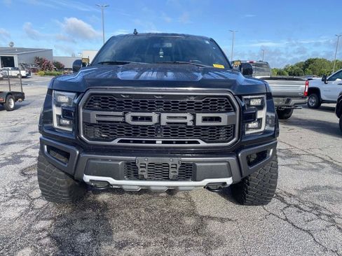 Used 2019 Ford F150 Raptor w/ Equipment Group 802A Luxury AWD/4WD image 2